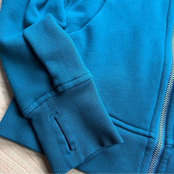 NWOT LULU LEMON ZIP UP HOODIE - Picture 3 of 4